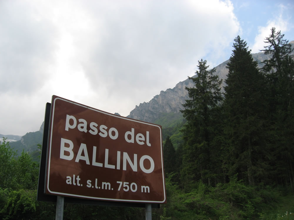 Passo-Ballino_Rennradler.jpg